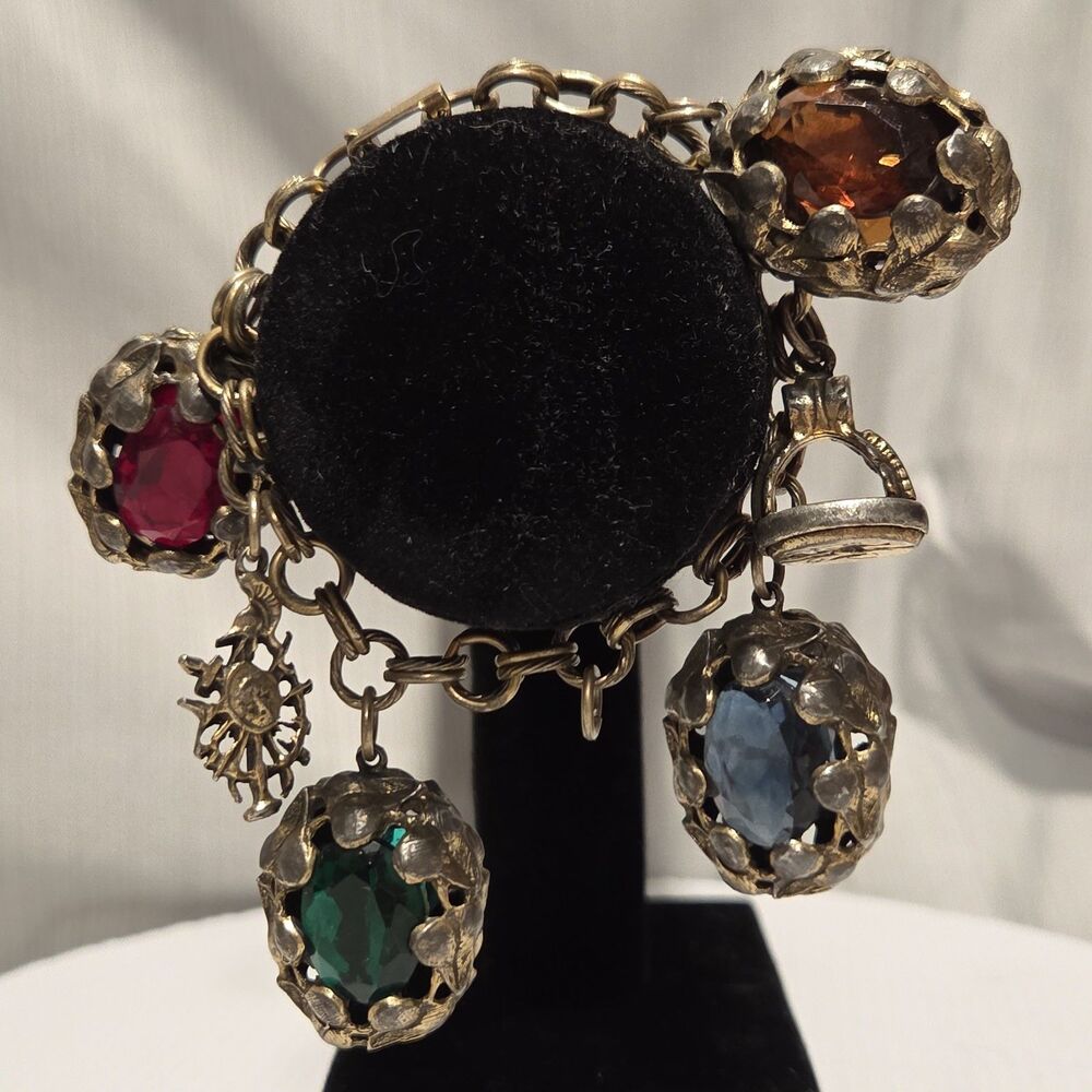 VTG Gold-tone gilt metal Charm Bracelet Multicolor Stone Chunky antique fob